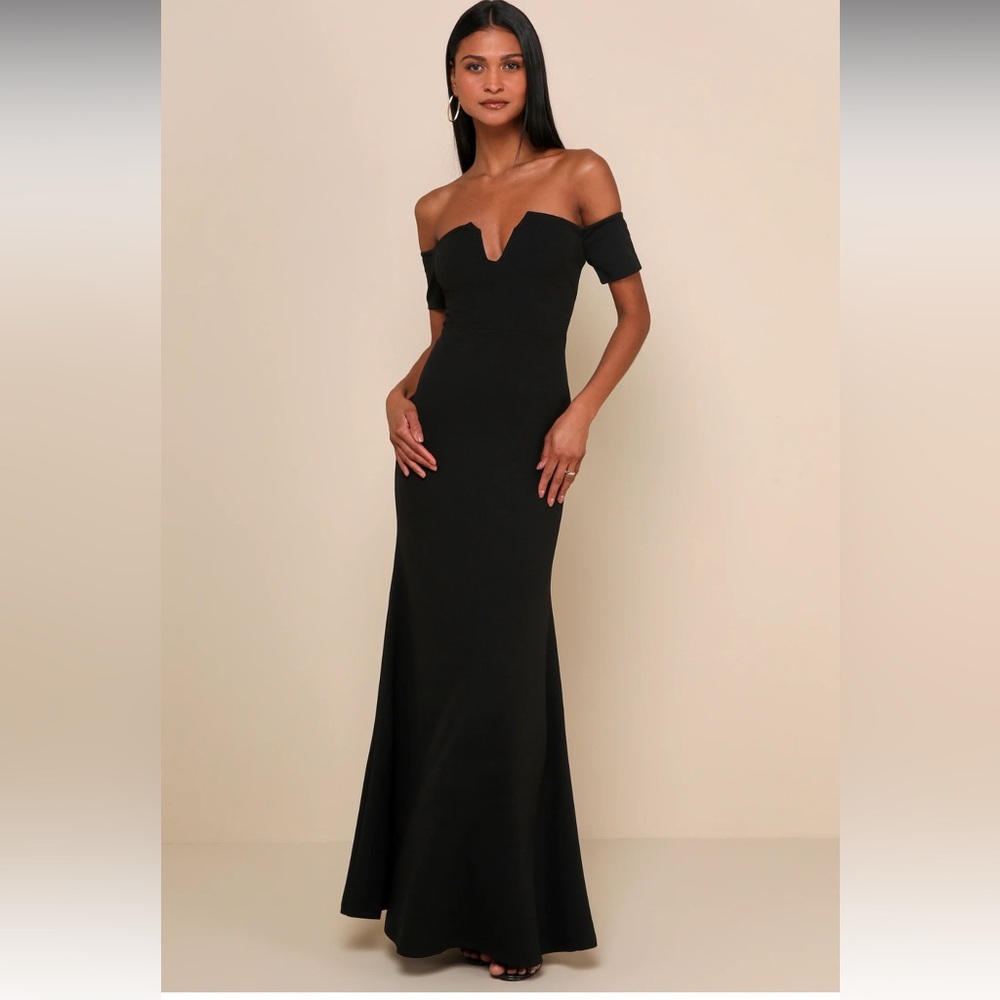 Lynne Black Off-the-Shoulder Maxi Dress
